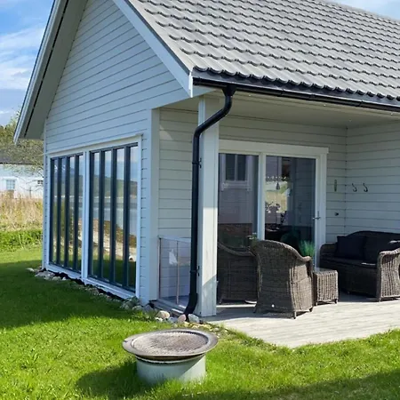 Little House Right By The Sea, Stunning View *
